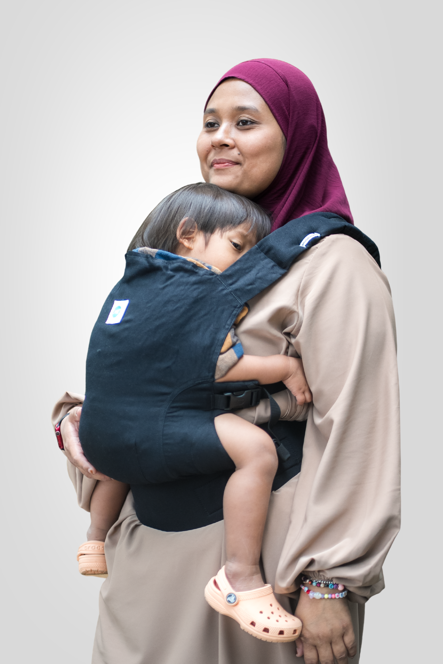 Maya Baby Carrier- Black