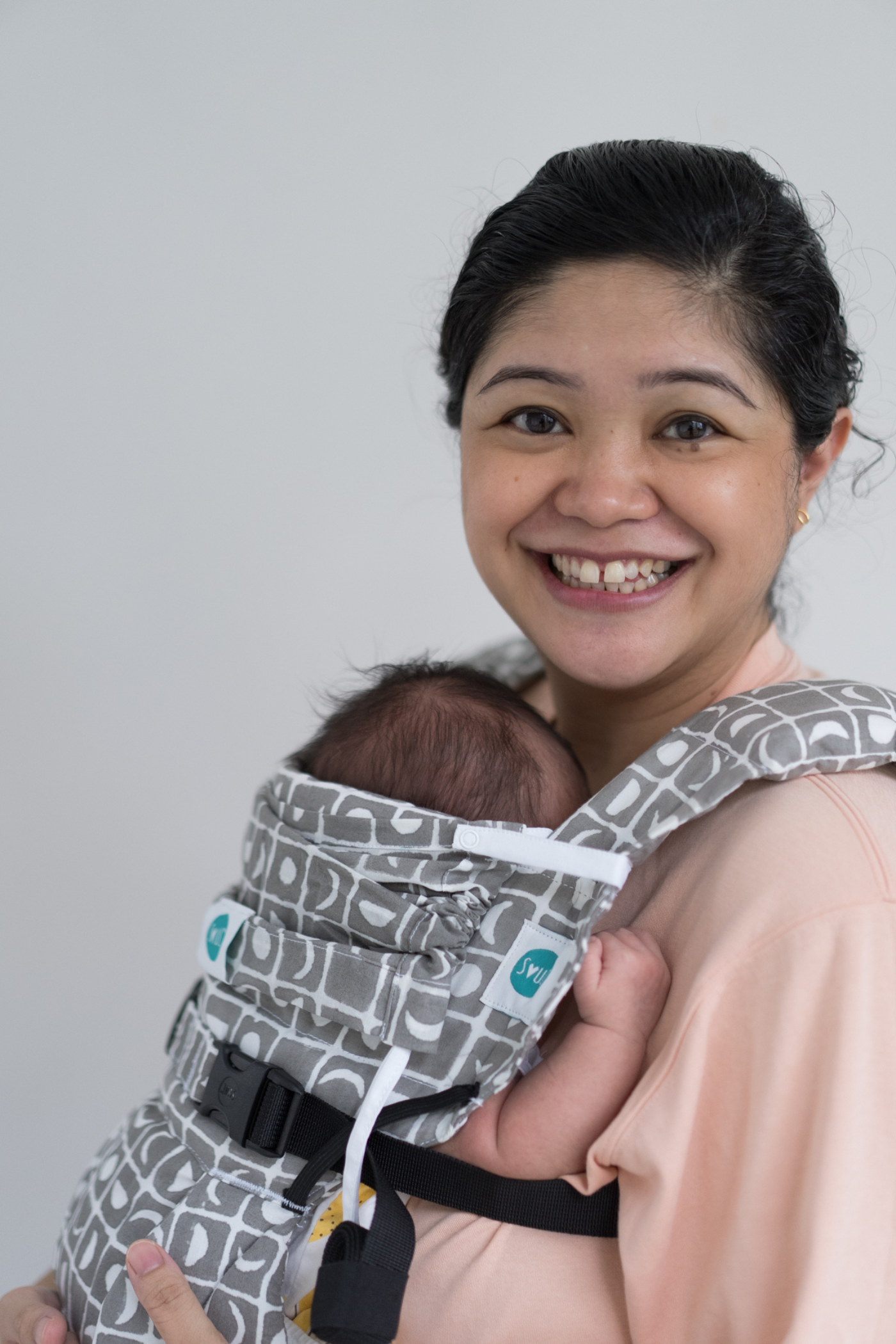 Lali Baby Carrier - Grey Moon Chase