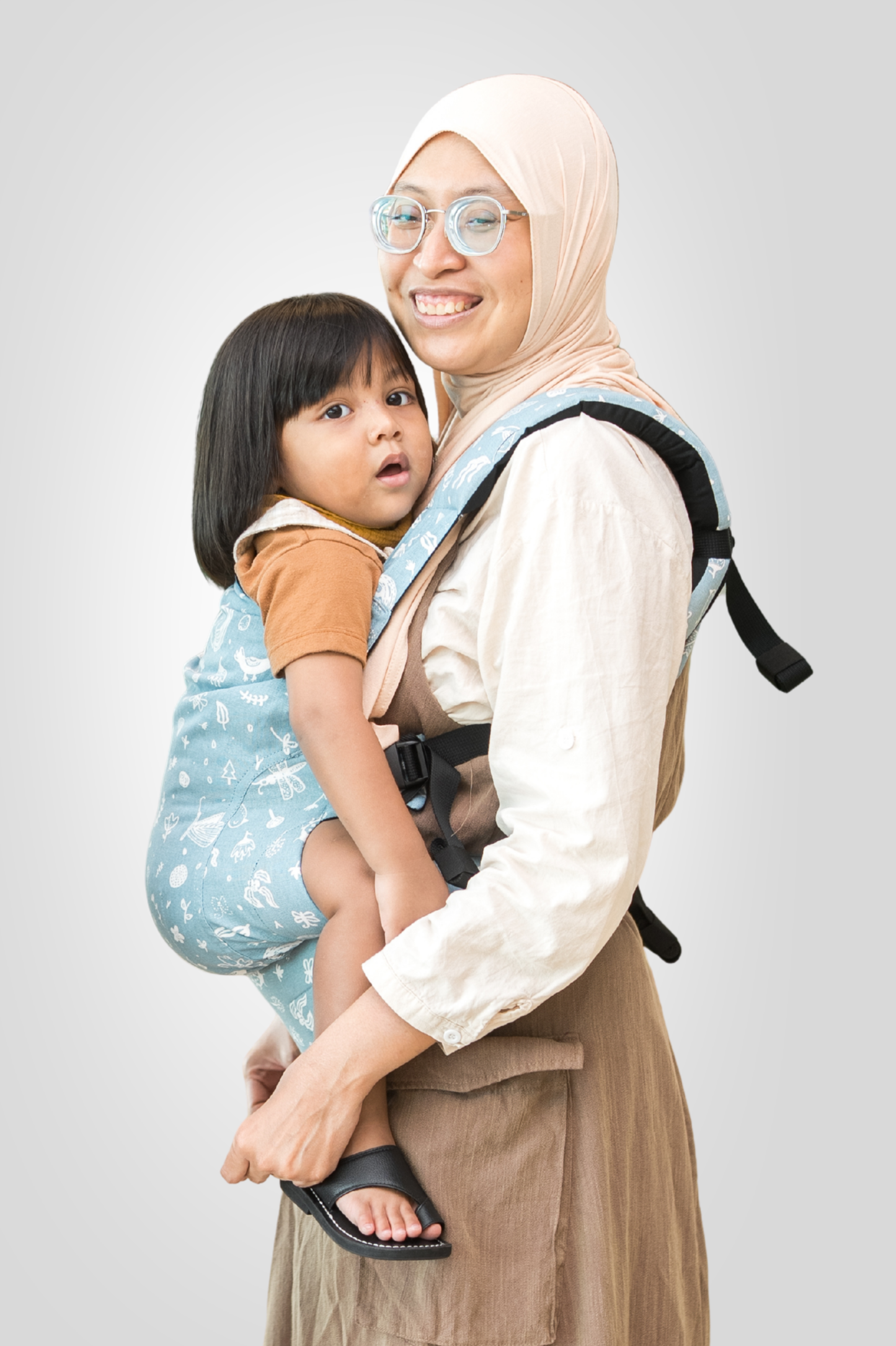 Maya Baby Carrier- Frost